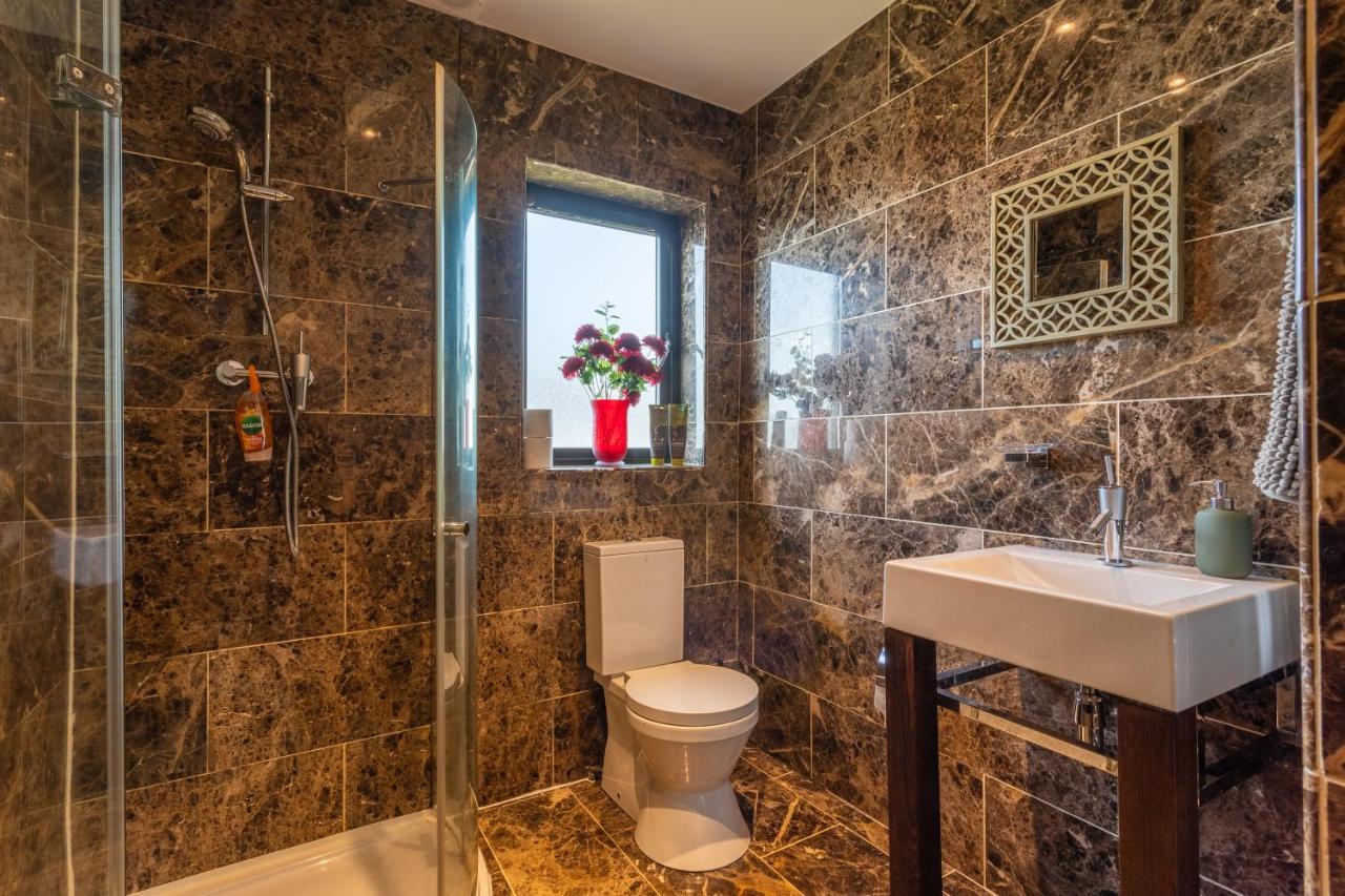 بارنا Beach Lodge المظهر الخارجي الصورة
